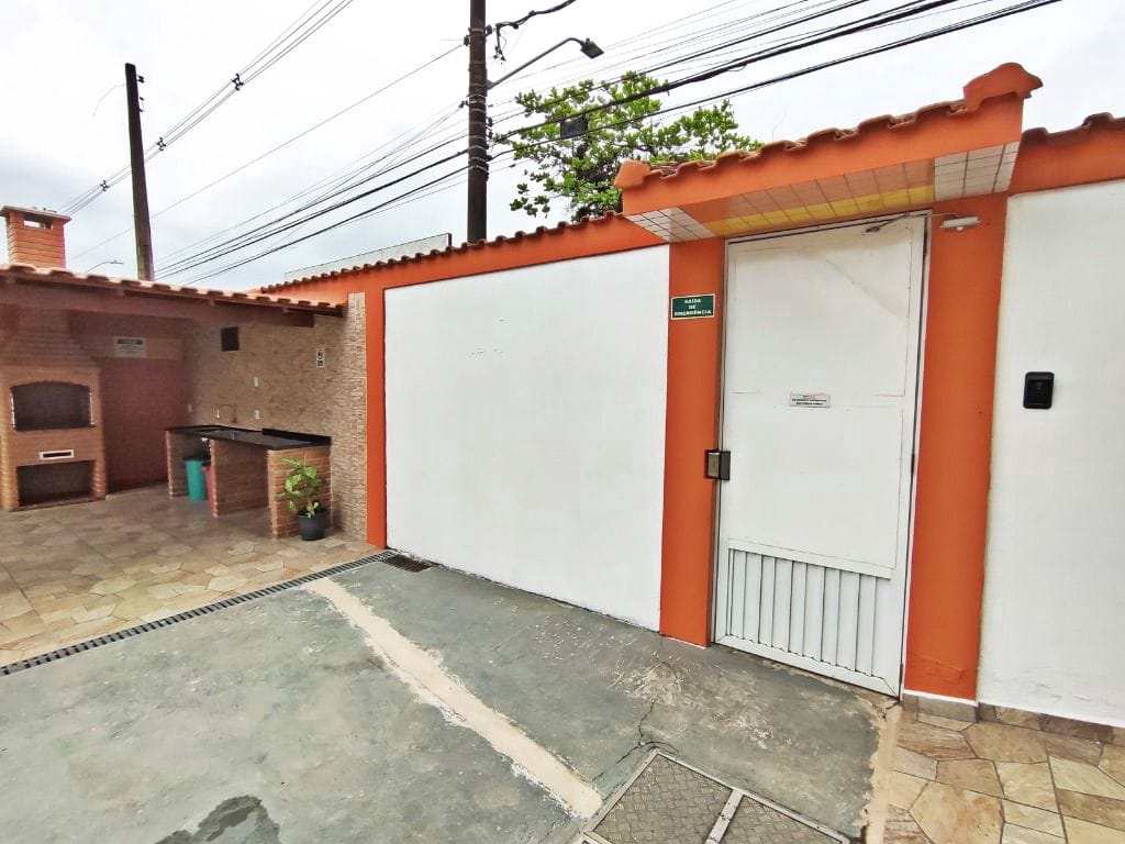 Kitnet em Praia Grande, no bairro Canto do Forte