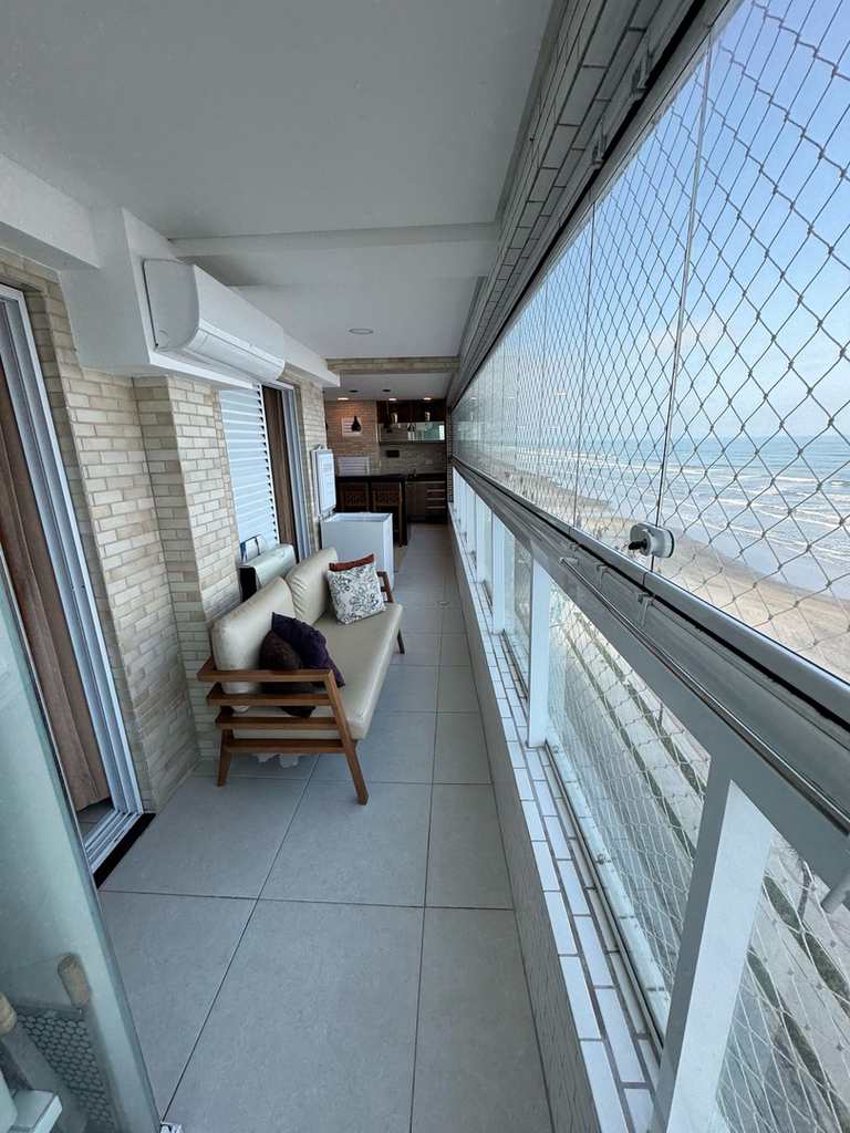 Apartamento em Mongaguá, no bairro Centro