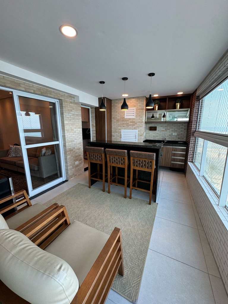 Apartamento em Mongaguá, no bairro Centro
