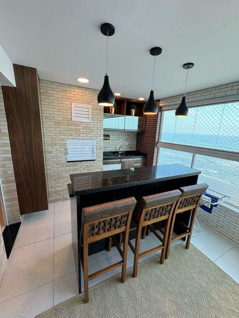 Apartamento em Mongaguá, no bairro Centro