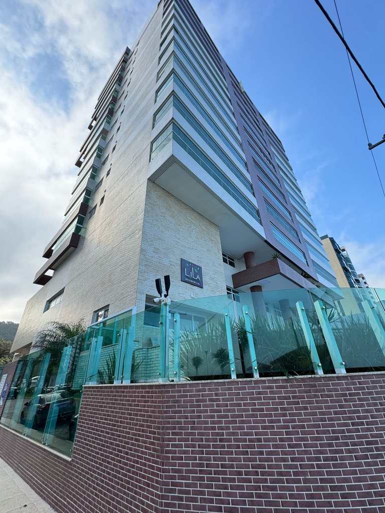 Apartamento em Mongaguá, no bairro Centro