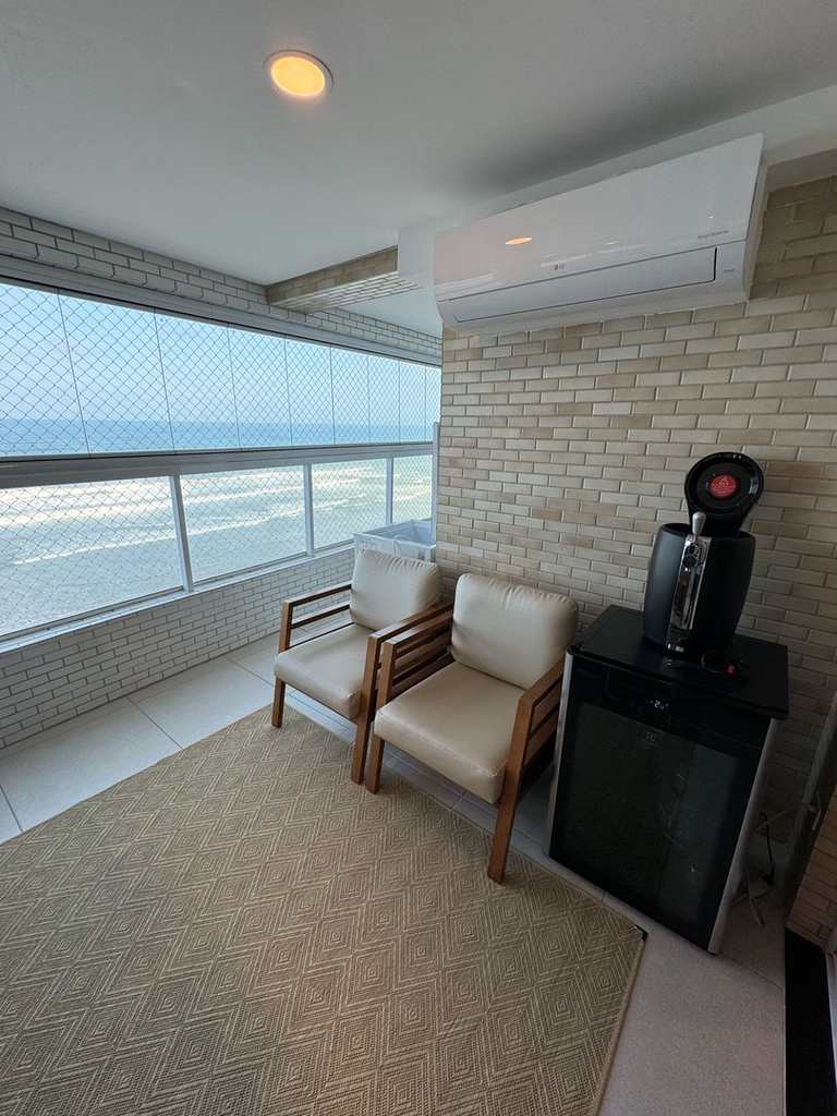 Apartamento em Mongaguá, no bairro Centro