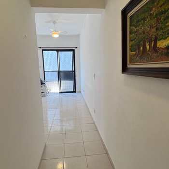 Apartamento em Praia Grande, bairro Guilhermina