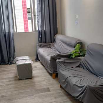 Apartamento em Praia Grande, bairro Guilhermina