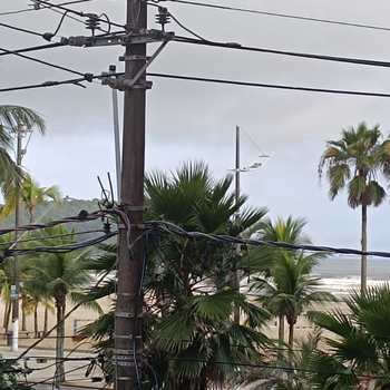 Apartamento em Praia Grande, bairro Guilhermina