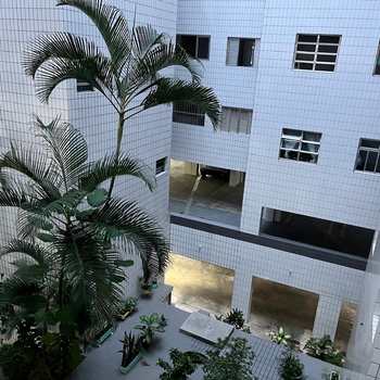 Apartamento em Praia Grande, bairro Ocian