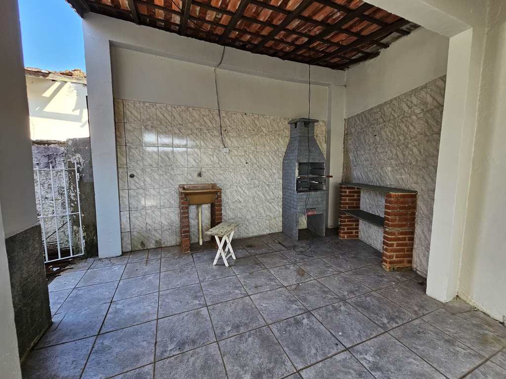 Casa em Mongaguá, no bairro Agenor de Campos