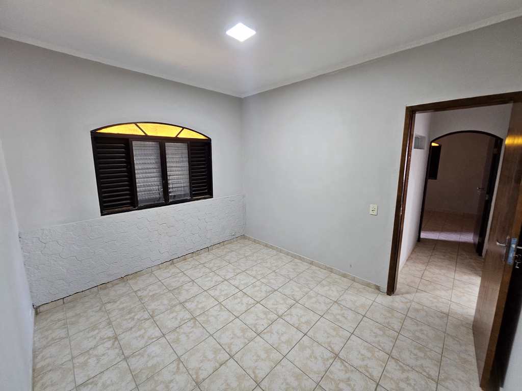 Casa em Mongaguá, no bairro Agenor de Campos