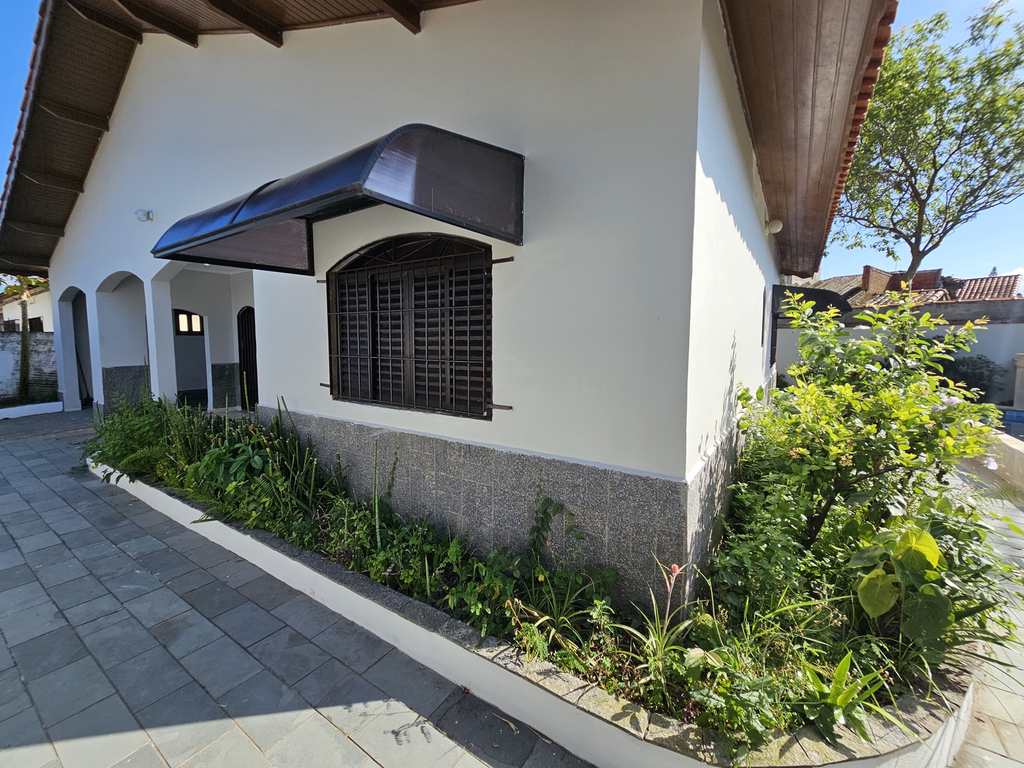 Casa em Mongaguá, no bairro Agenor de Campos