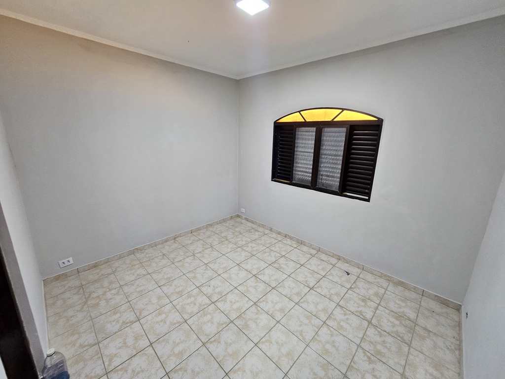 Casa em Mongaguá, no bairro Agenor de Campos