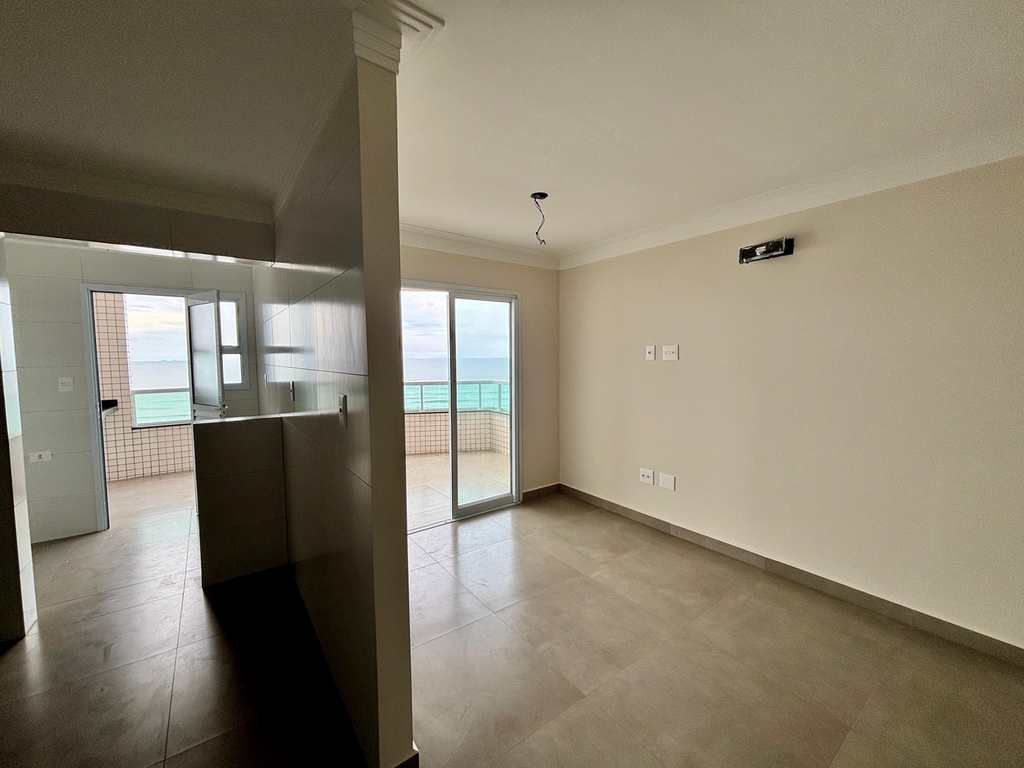 Apartamento em Praia Grande, no bairro Real