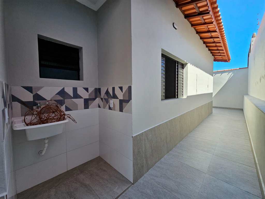 Casa em Itanhaém, no bairro Bopiranga