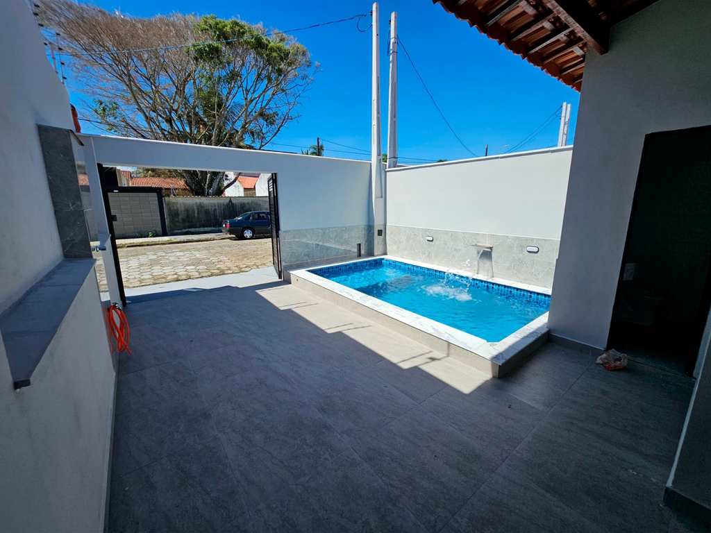 Casa em Itanhaém, no bairro Bopiranga