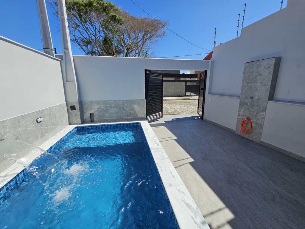 Casa em Itanhaém, no bairro Bopiranga