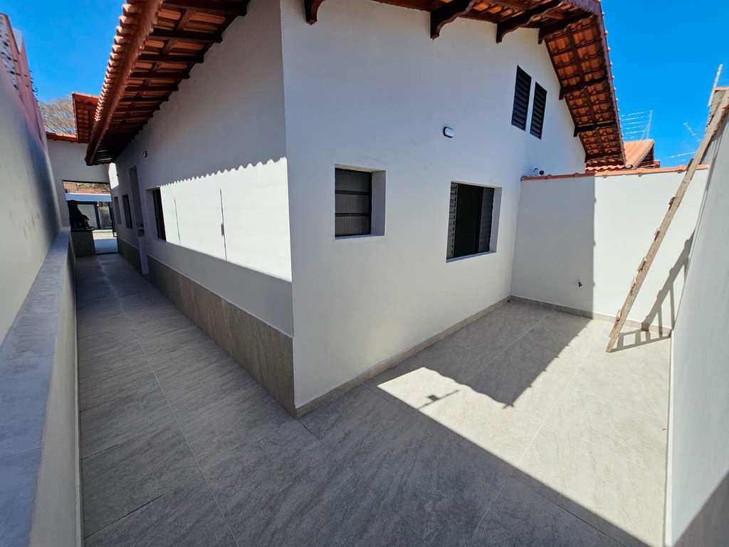Casa em Itanhaém, no bairro Bopiranga