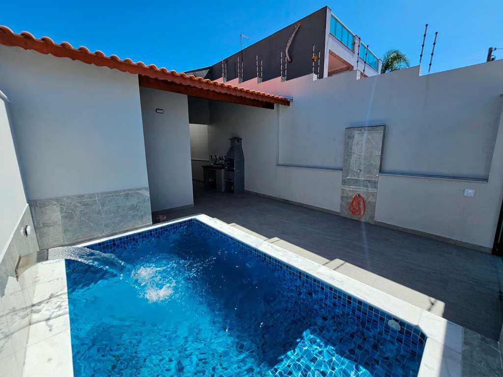 Casa em Itanhaém, no bairro Bopiranga