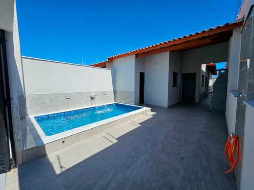 Casa, código 9531 em Itanhaém, bairro Bopiranga