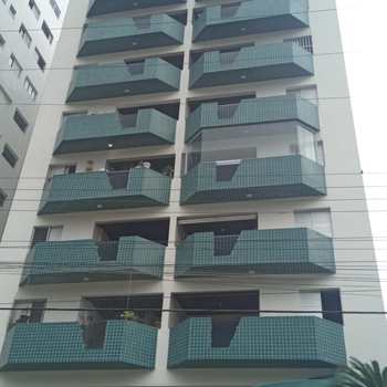 Apartamento em Mongaguá, bairro Centro