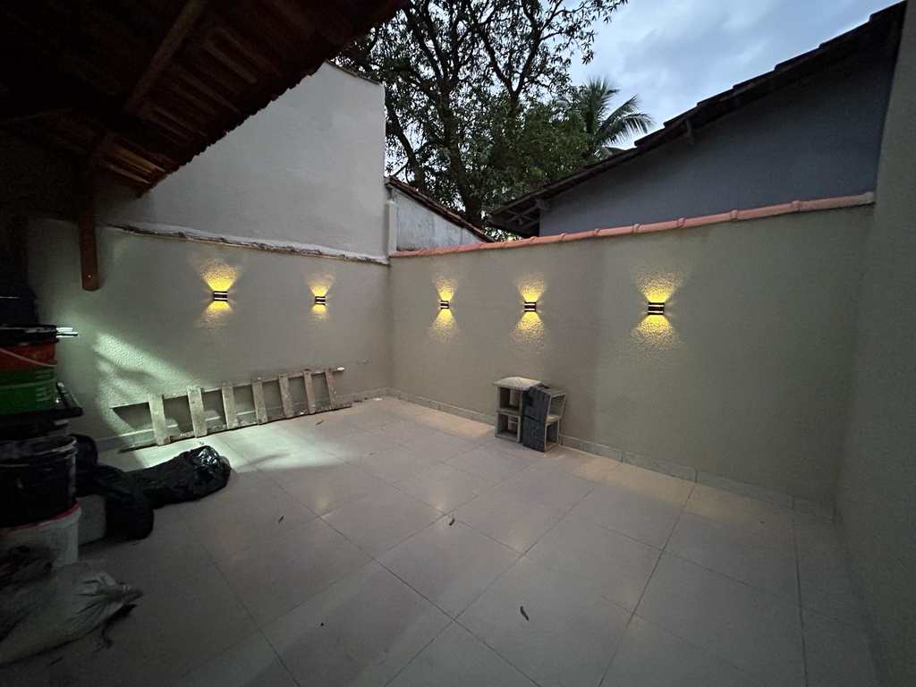 Casa em Praia Grande, no bairro Caiçara