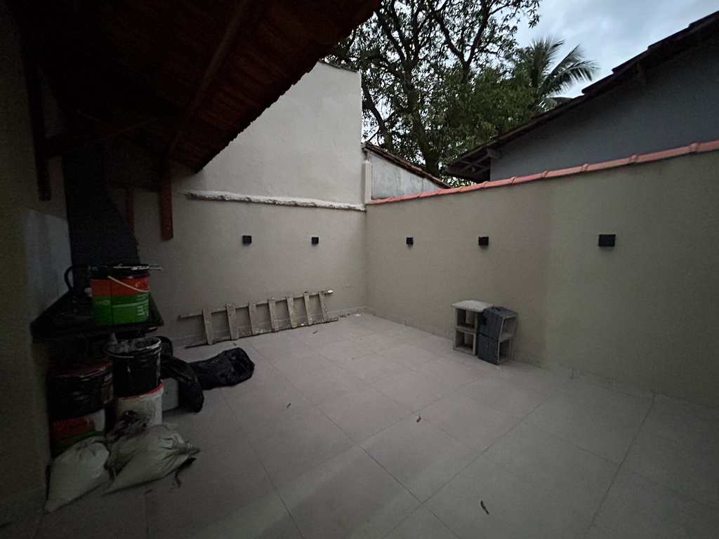 Casa em Praia Grande, no bairro Caiçara
