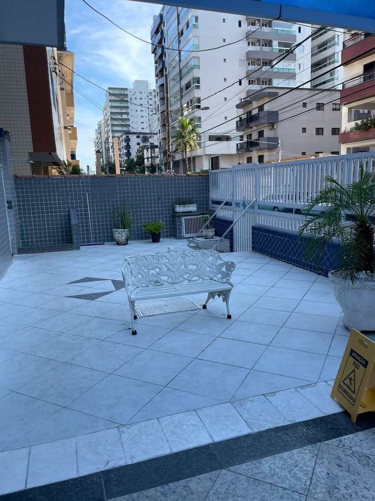 Kitnet em Praia Grande, no bairro Canto do Forte