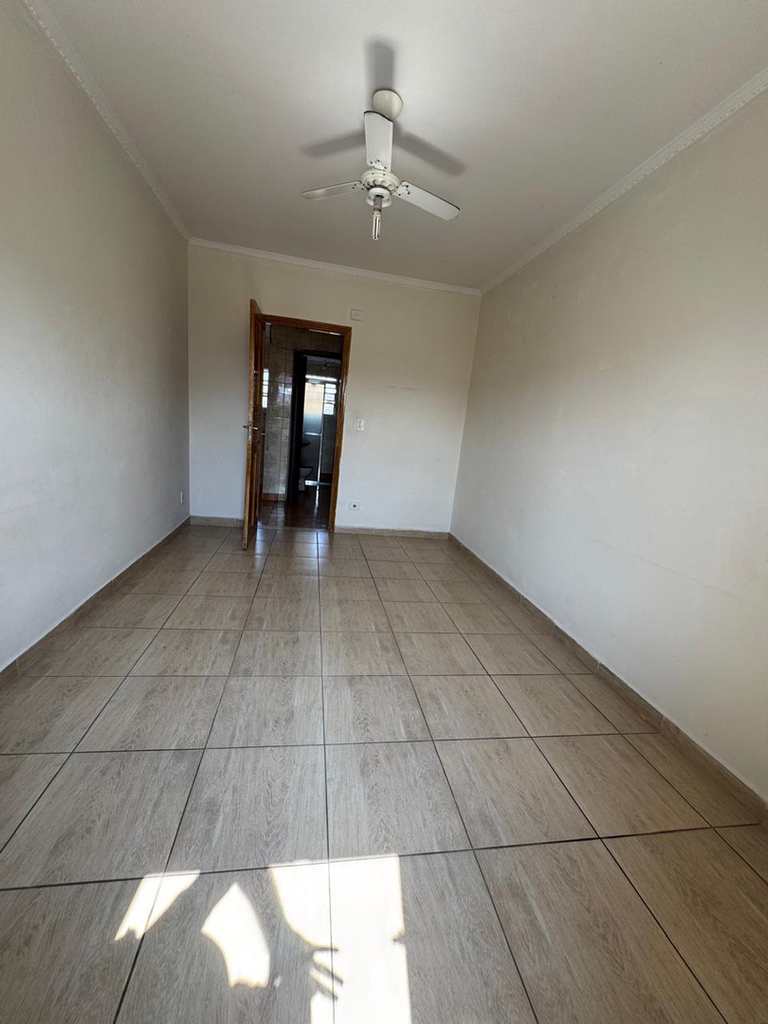 Apartamento em Praia Grande, no bairro Boqueirão