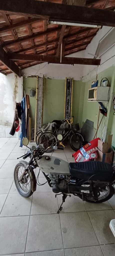 Sobrado em Praia Grande, no bairro Canto do Forte