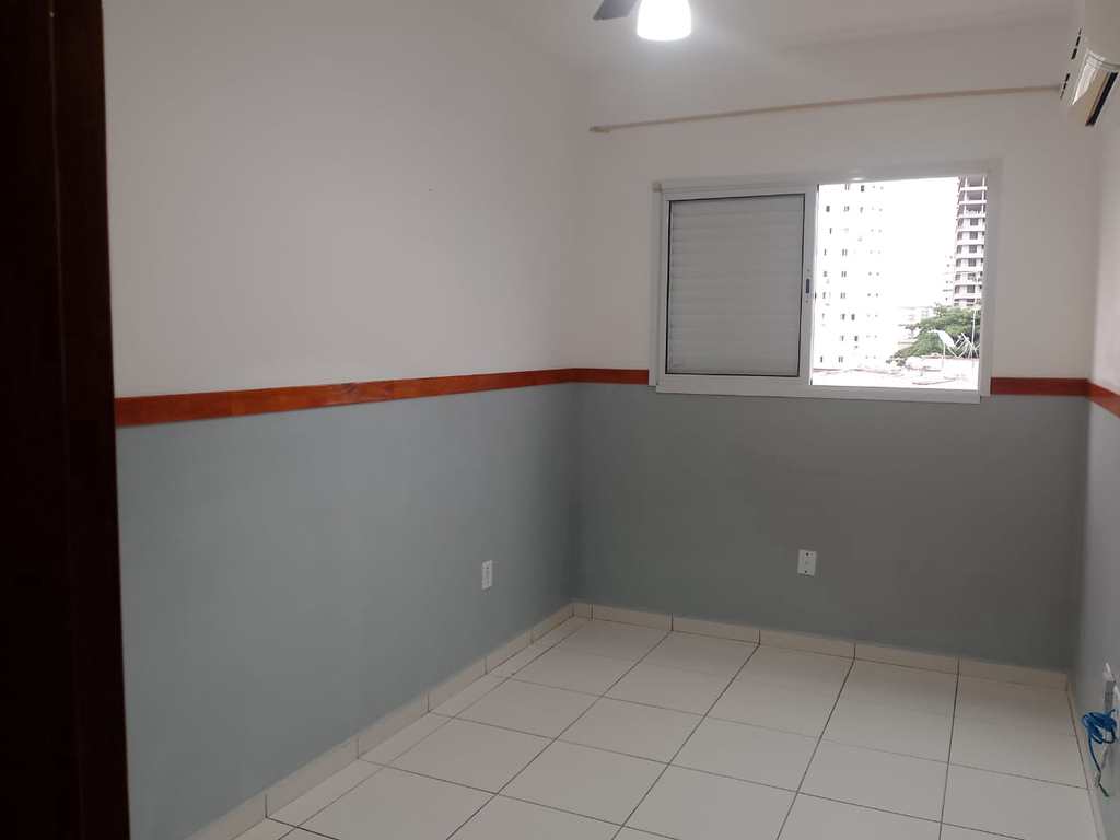 Apartamento em Praia Grande, no bairro Guilhermina
