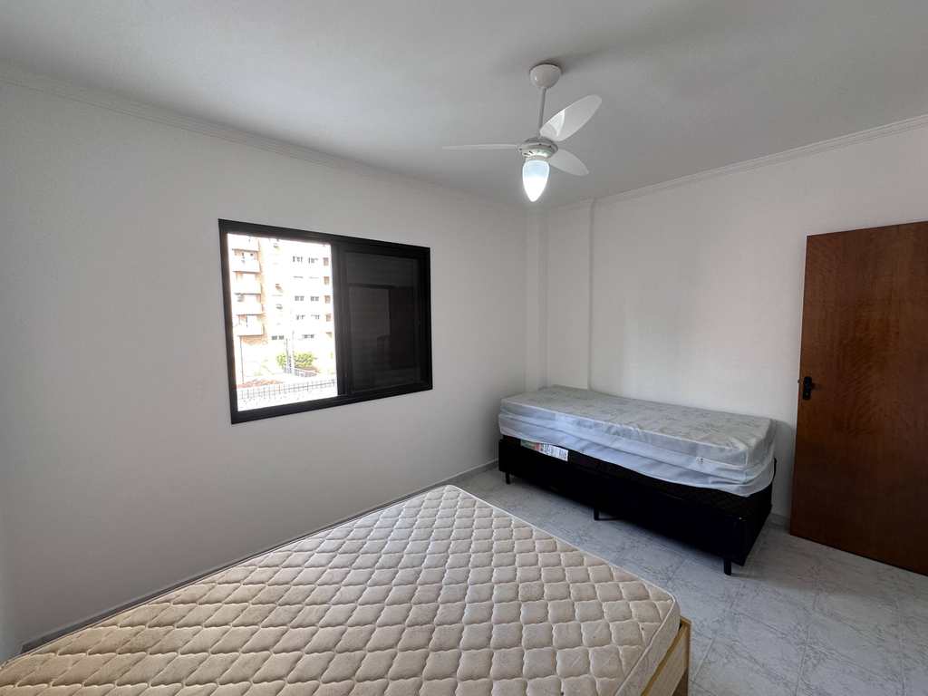 Apartamento em Praia Grande, no bairro Tupi