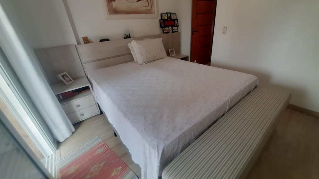 Apartamento em Praia Grande, no bairro Campo da Aviação