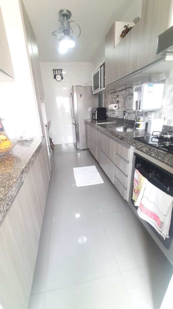 Apartamento em Praia Grande, no bairro Campo da Aviação