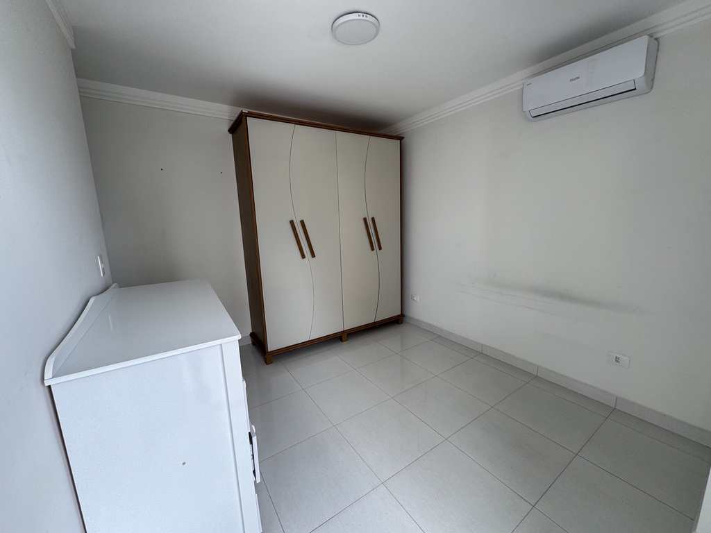 Apartamento em Praia Grande, no bairro Boqueirão