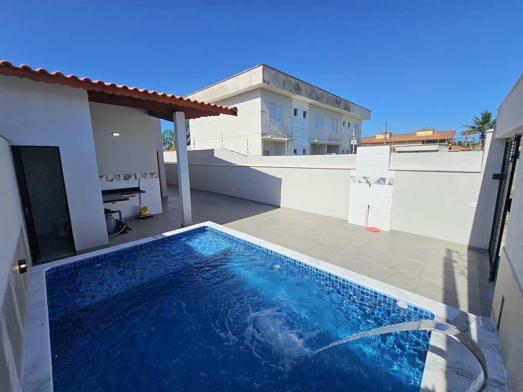 Casa em Itanhaém, no bairro Bopiranga