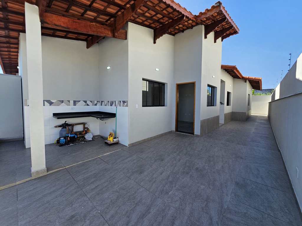 Casa em Itanhaém, no bairro Bopiranga