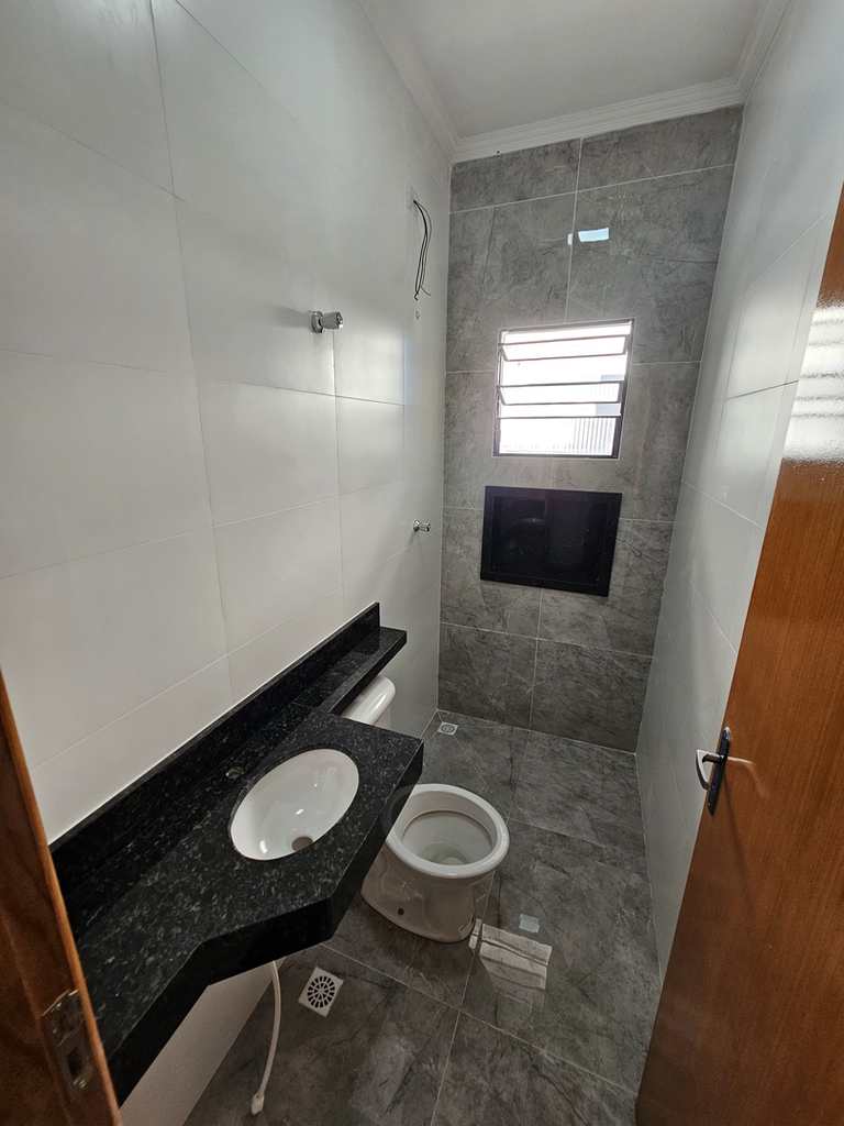 Casa em Itanhaém, no bairro Bopiranga