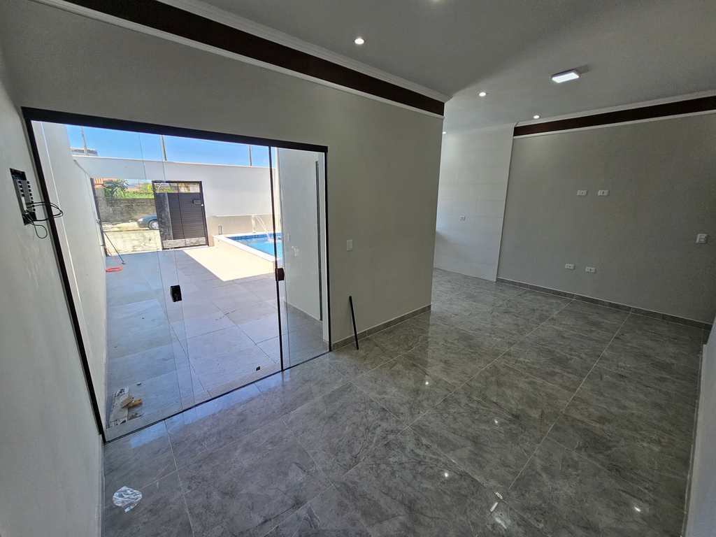 Casa em Itanhaém, no bairro Bopiranga
