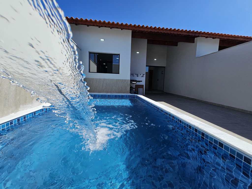 Casa em Itanhaém, no bairro Bopiranga