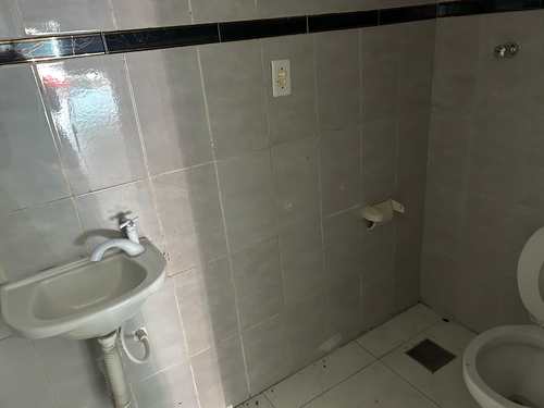 Loja, código 9580 em Praia Grande, bairro Mirim