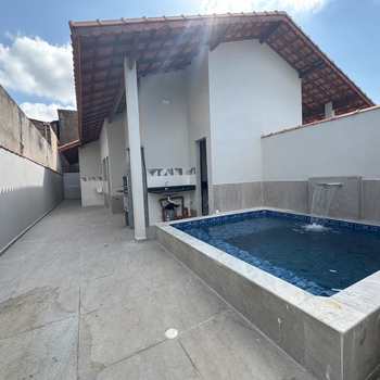 Casa em Itanhaém, bairro Loty