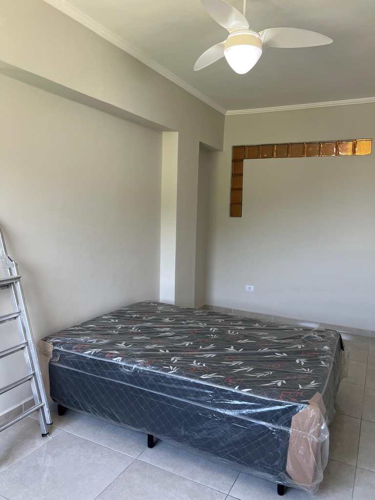 Kitnet em Praia Grande, no bairro Boqueirão