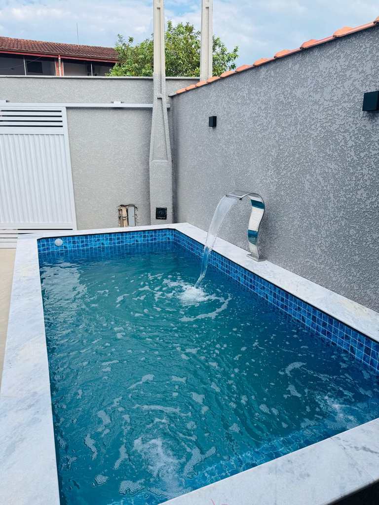 Casa em Itanhaém, no bairro Satélite
