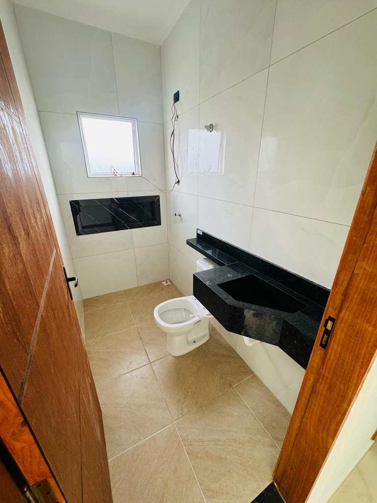 Casa em Itanhaém, no bairro Satélite