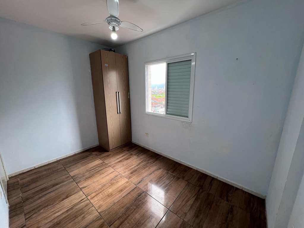 Apartamento em Praia Grande, no bairro Maracanã