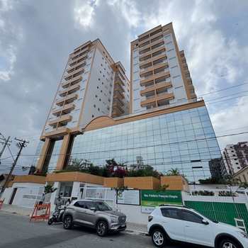 Apartamento em Praia Grande, bairro Boqueirão