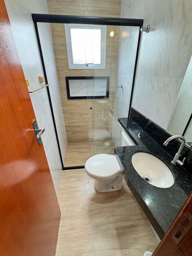 Casa em Praia Grande, no bairro Guilhermina