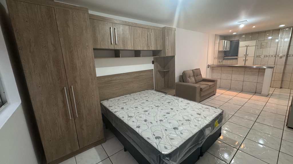 Kitnet em Praia Grande, no bairro Aviação
