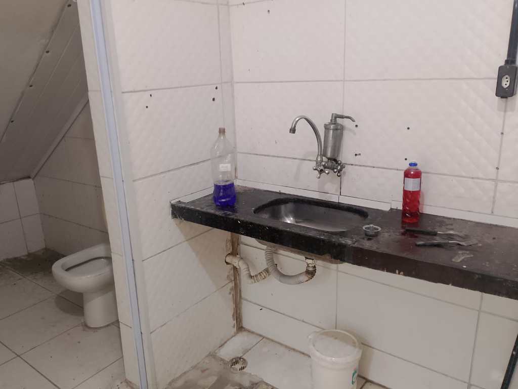 Loja em Praia Grande, no bairro Sítio do Campo
