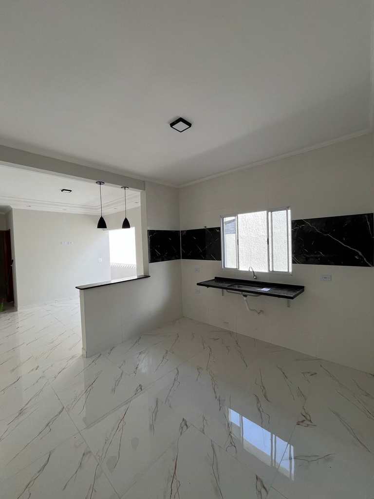 Casa em Mongaguá, no bairro Jardim Praia Grande