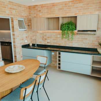 Apartamento em Mongaguá, bairro Centro
