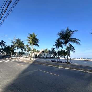 Apartamento em Praia Grande, bairro Guilhermina